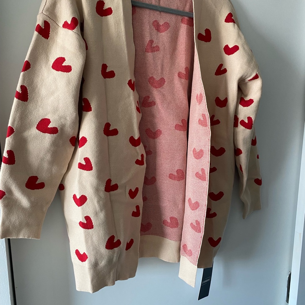 Amazon Red Heart Pattern Cardigan - Cream